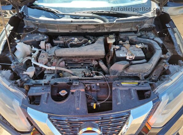 KNMAT2MV7HP522978 2017 NISSAN ROGUE Black Widok wnętrza z tyłu