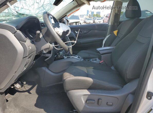 KNMAT2MV9LP509240 2020 NISSAN ROGUE Silver Widok wnętrza z przodu