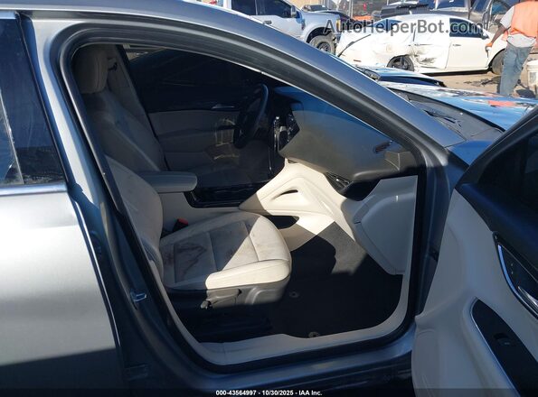 LRBAZLR41PD031700 2023 BUICK ENVISION Silver Front interior view