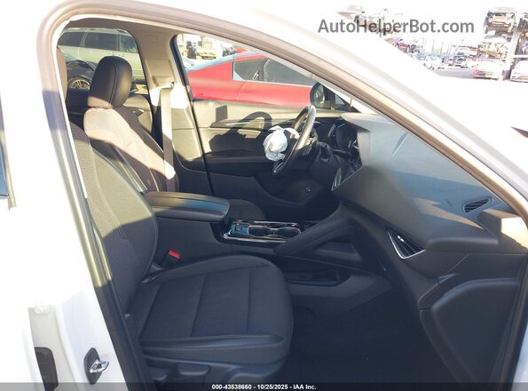 LRBAZLR47MD108629 2021 BUICK ENVISION White Front interior view