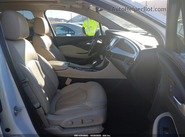 LRBFX4SX3LD170663 2020 BUICK ENVISION White Vista interior delantera