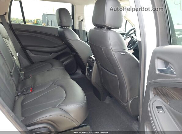 LRBFXCSA0LD013985 2020 BUICK ENVISION White VIN կոդի պիտակի տեսք