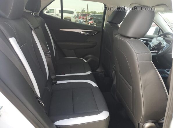 LRBFZPE45RD017921 2024 BUICK ENVISION White Вид задньої частини салону