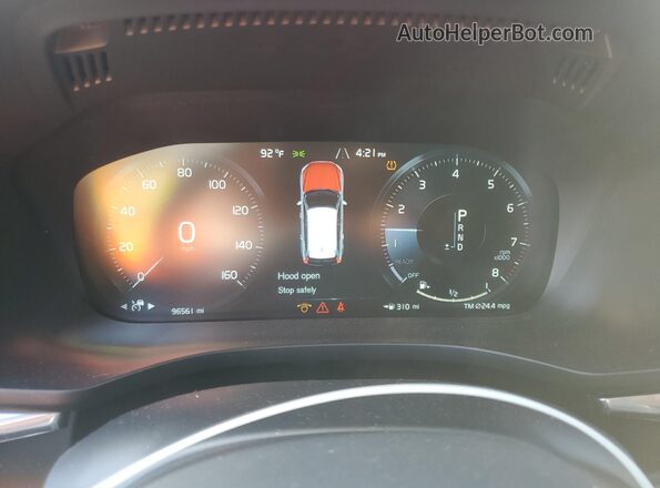 LYV102RK3JB117824 2018 VOLVO XC60 White 