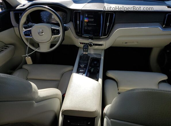 LYV102RL7KB330026 2019 VOLVO XC60 Gray Dashboard view