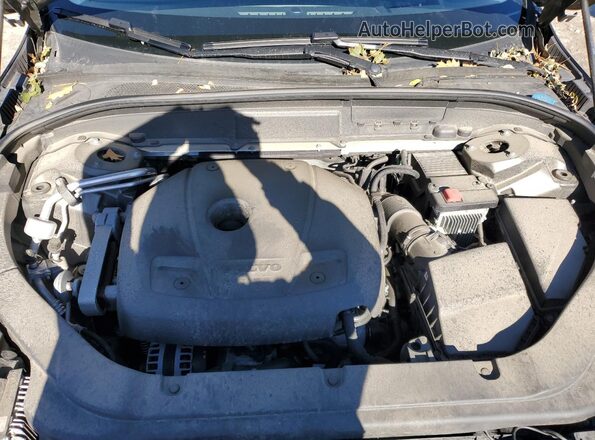 LYV102RL7KB330026 2019 VOLVO XC60 Gray Engine compartment view