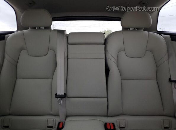 LYV102RLXKB283574 2019 VOLVO XC60 Black უკანა სავარძლების ხედი