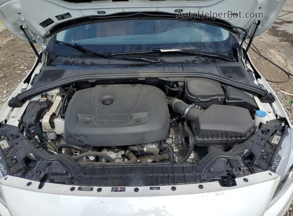 LYV402TM7JB156701 2018 VOLVO S60 White Widok wnętrza z tyłu