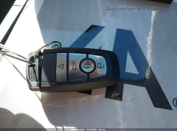 MAJ3S2GE0MC440041 2021 FORD ECOSPORT Белый Вид панели приборов