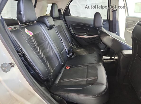 MAJ6S3JL2LC311629 2020 FORD ECOSPORT White Widok wnętrza z tyłu