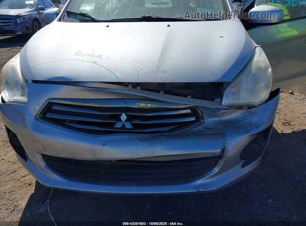 ML32F3FJ2JHF04079 2018 MITSUBISHI MIRAGE G4 Silver Widok z przodu