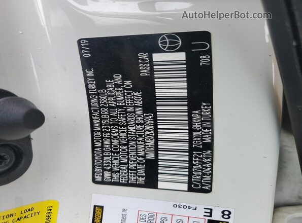 NMTKHMBX2KR096943 2019 TOYOTA LE White Vista del compartimento del motor