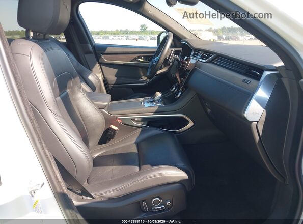 SADCJ2EX5MA687573 2021 JAGUAR F-PACE White Вид салону спереду