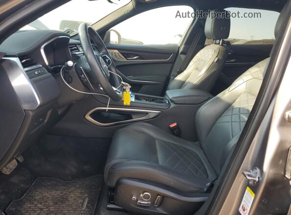 SADCJ2EX8PA715693 2023 JAGUAR F-PACE Серый Вид салона спереди