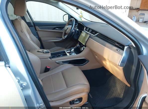 SADCJ2EXXNA691071 2022 JAGUAR F-PACE Silver Widok wnętrza z przodu