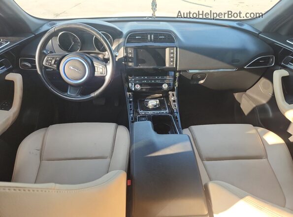 SADCJ2FNXJA297870 2018 JAGUAR F-PACE White 