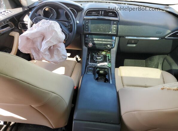 SADCJ2FX0JA258030 2018 JAGUAR F-PACE Белый 