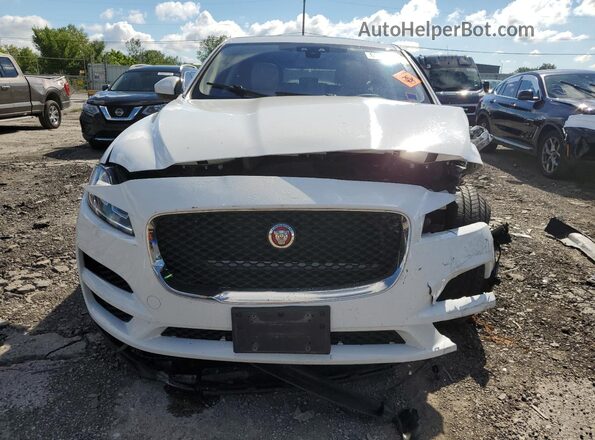 SADCJ2FX0JA258030 2018 JAGUAR F-PACE Белый 