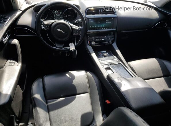 SADCJ2FX8KA393323 2019 JAGUAR F-PACE Black Dashboard view