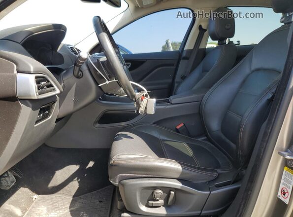 SADCK2FN1JA267458 2018 JAGUAR F-PACE Silver 