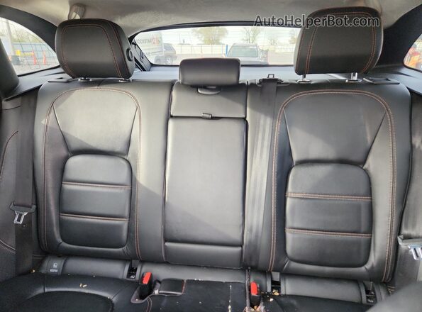 SADCK2GX3LA640471 2020 JAGUAR F-PACE Black უკანა სავარძლების ხედი