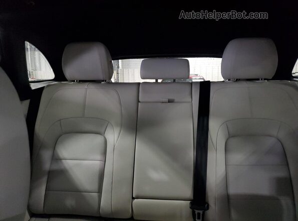 SADCT2EX2TA755689 2026 JAGUAR F-PACE Черный Вид задних сидений