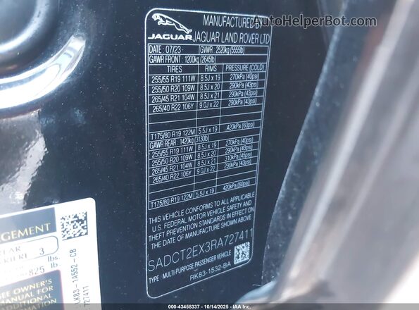 SADCT2EX3RA727411 2024 JAGUAR F-PACE Black Widok komory silnika