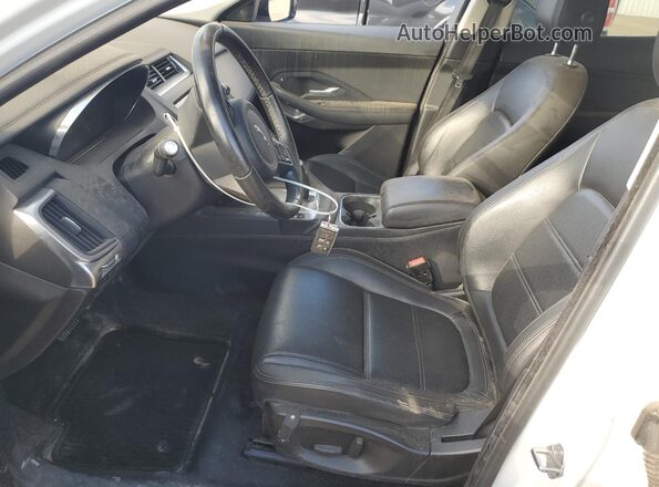 SADFK2FX2L1Z82430 2020 JAGUAR E-PACE White Вид салону спереду