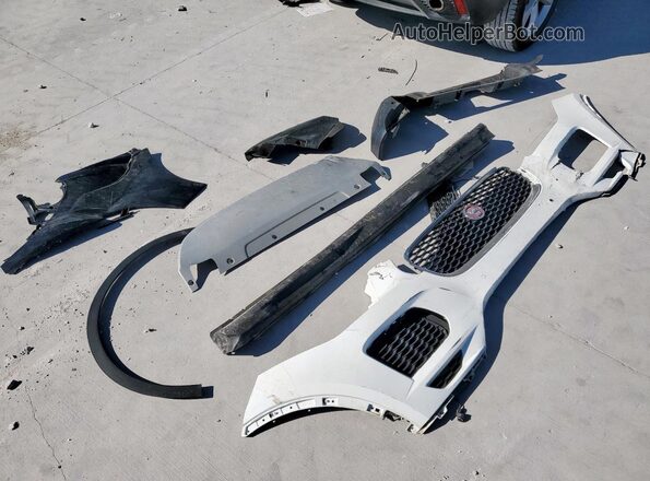 SADFK2FXXL1008470 2020 JAGUAR E-PACE White VIN կոդի պիտակի տեսք