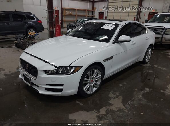 SAJAD4FX6KCP45164 2019 JAGUAR XF White Առջևի ձախ երեք քառորդ տեսարան