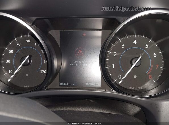 SAJAD4FX6KCP45164 2019 JAGUAR XF White Հետևի նստատեղերի տեսք