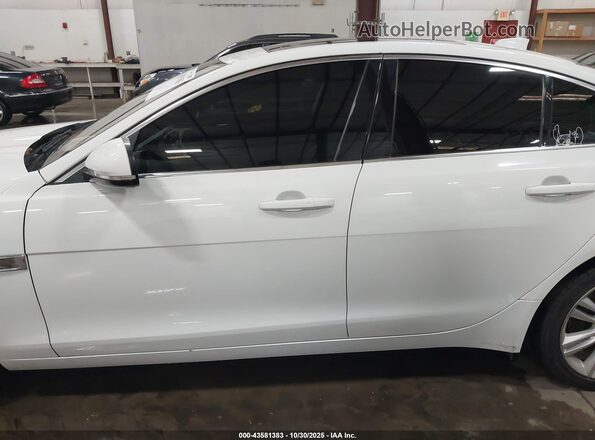 SAJAD4FX6KCP45164 2019 JAGUAR XF White Սալոնի հետևի տեսք