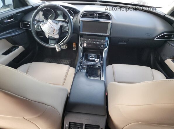SAJAD4FX9KCP51203 2019 JAGUAR XF White წინა პანელის ხედი