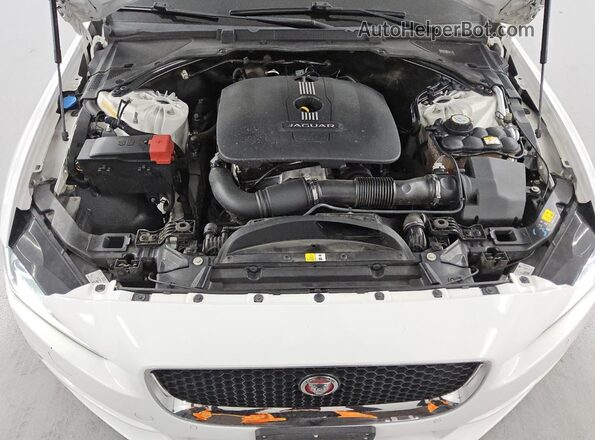 SAJAE4BG8HA952906 2017 JAGUAR XF White Vista interior trasera