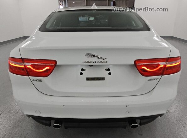 SAJAE4BG8HA952906 2017 JAGUAR XF White Vista trasera