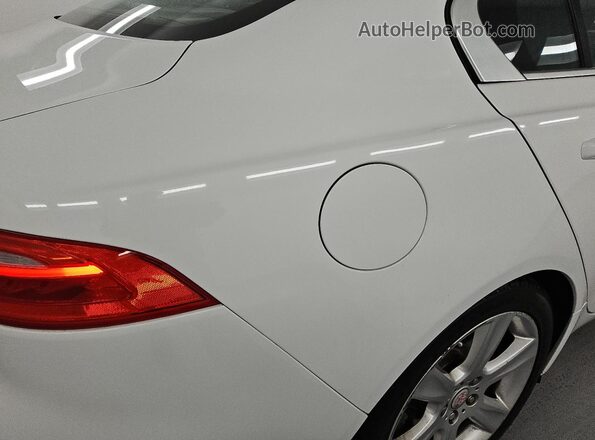 SAJAE4BG8HA952906 2017 JAGUAR XF White 
