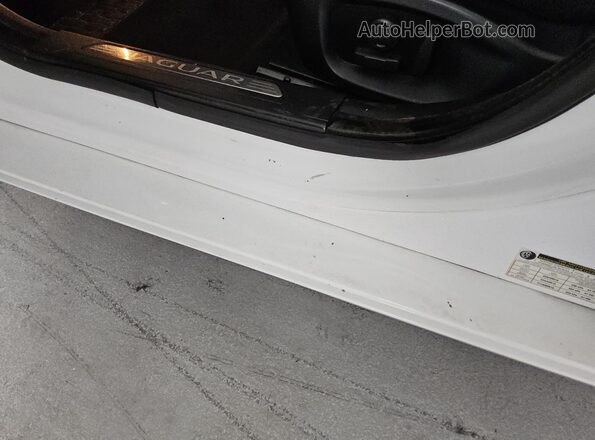 SAJAE4BG8HA952906 2017 JAGUAR XF White 