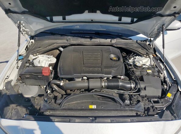 SAJAE4FX0LCP58149 2020 JAGUAR XF White Vista interior trasera