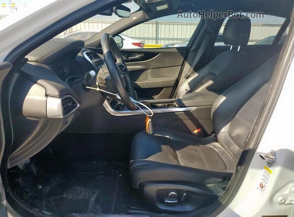 SAJAE4FX0LCP58149 2020 JAGUAR XF White Vista interior delantera