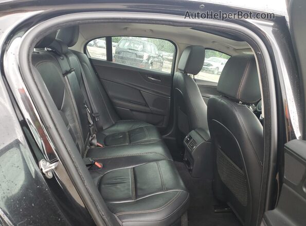 SAJAK4EV6JCP21015 2018 JAGUAR XF Black 