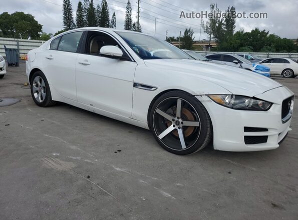 SAJAR4FX3JCP31304 2018 JAGUAR XF Белый Передняя правая четверть
