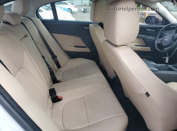 SAJAR4FX3JCP31304 2018 JAGUAR XF Белый Вид задних сидений