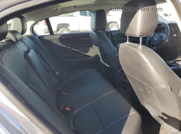 SAJAR4FX7KCP48298 2019 JAGUAR XF Silver უკანა სალონის ხედი