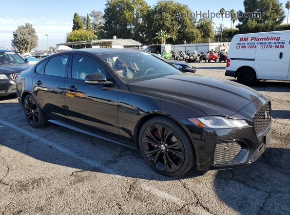 SAJB64FX5RCY94609 2024 JAGUAR XF Черный Передняя правая четверть