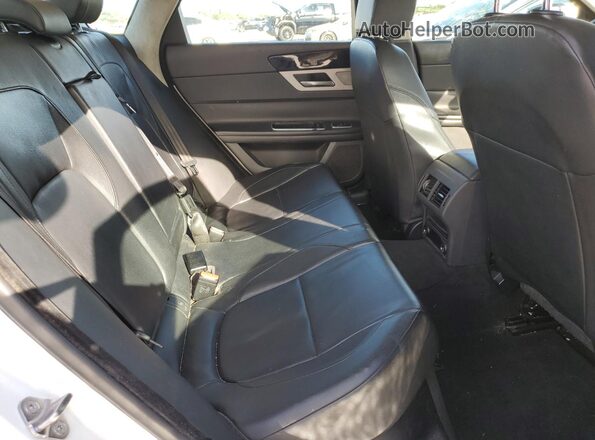 SAJBD4FX3LCY83282 2020 JAGUAR XF Белый Вид задних сидений