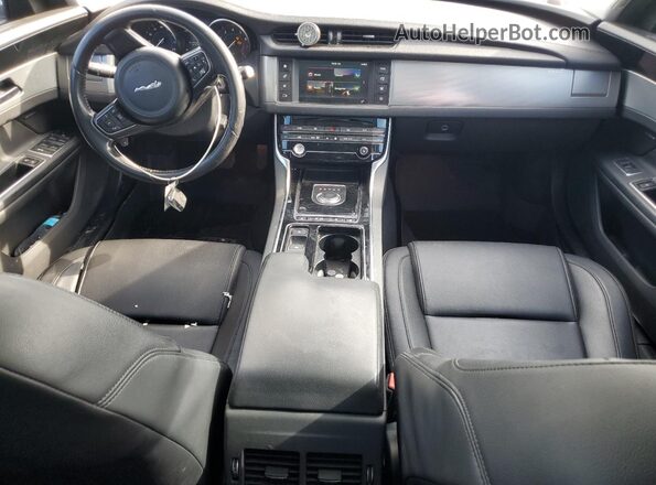 SAJBS4FX3JCY70924 2018 JAGUAR XF White 