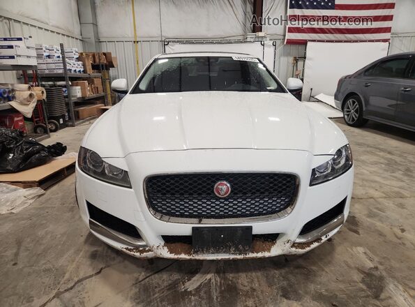 SAJBS4FX3JCY70924 2018 JAGUAR XF White 