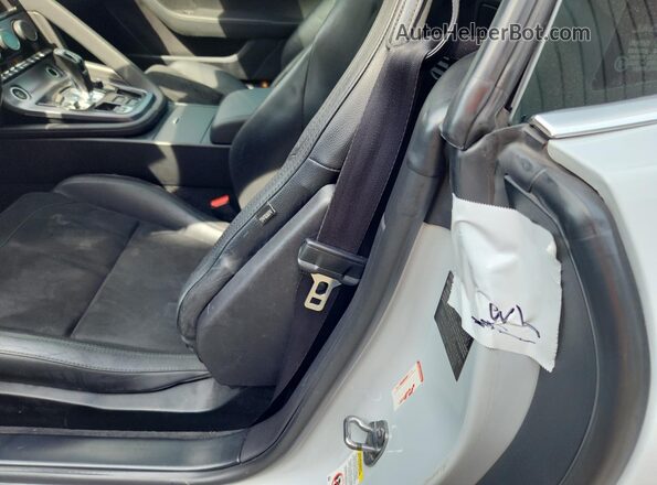 SAJDD1EV7JCK51373 2018 JAGUAR F-TYPE White 