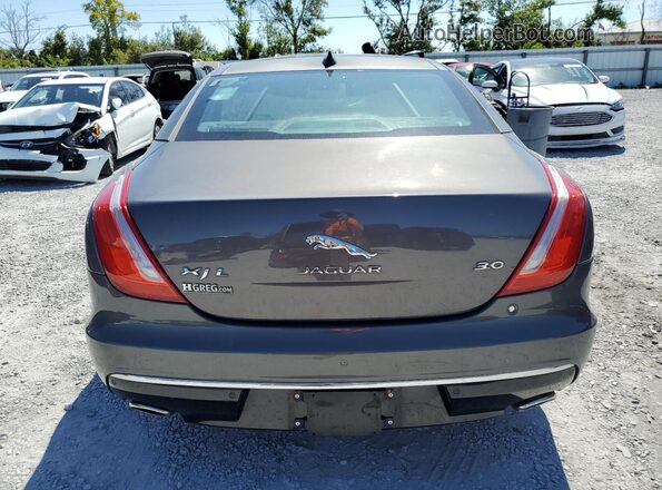SAJWA2G7XG8V97161 2016 JAGUAR XJL Gray Front interior view