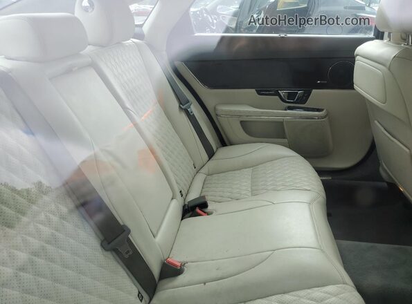 SAJWA2GE3GMW01850 2016 JAGUAR XJL Black Вид задніх сидінь